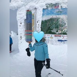 Descente Women's Sky Blue Ski Jacket with Fur Hood